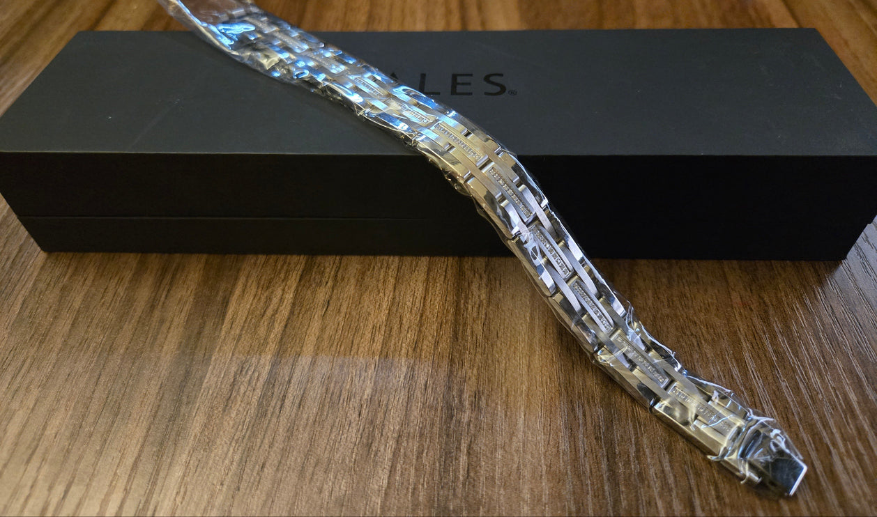Men's 3/8 ct. t.w. Diamond Brick Pattern Multi-Row Link Bracelet in Stainless St (New)