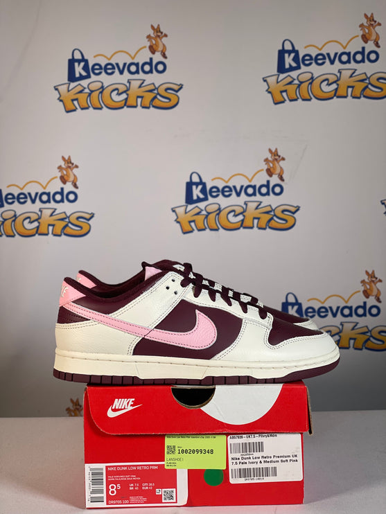 Nike Dunk Low Retro PRM Valentine's Day (2023) 8.5M