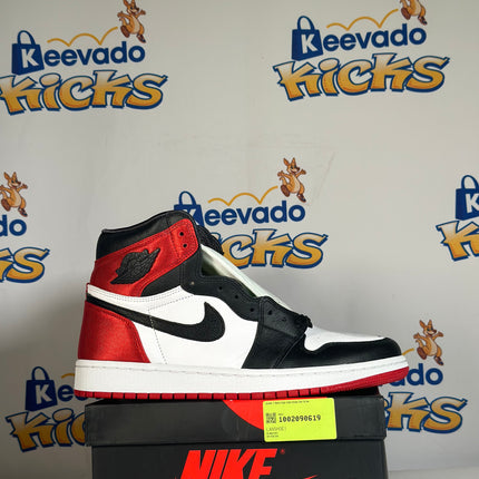 Jordan 1 Retro High Satin Black Toe 10.5w